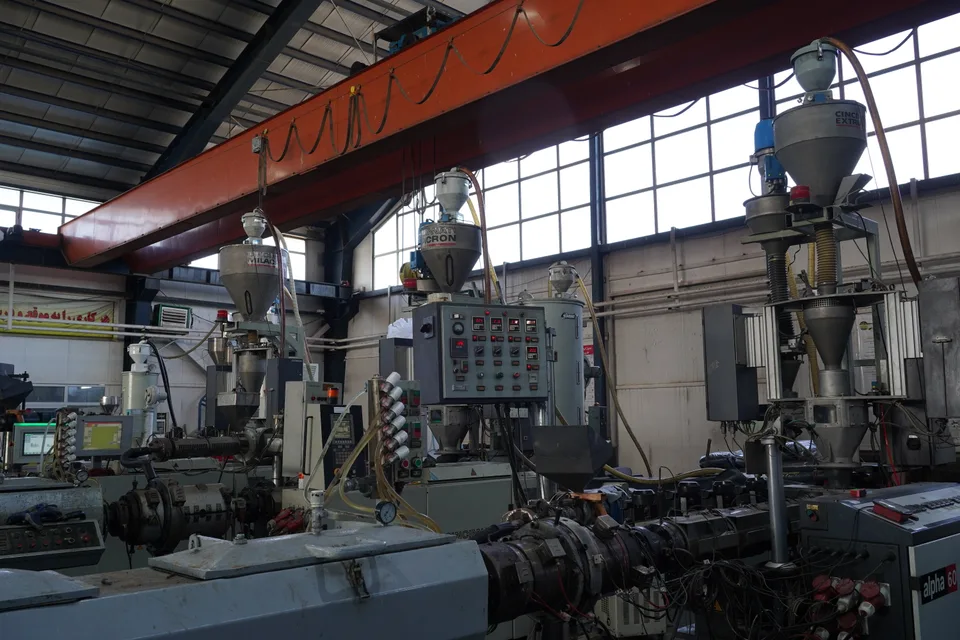 Laboratory and quality control environment at Bukan Pipe